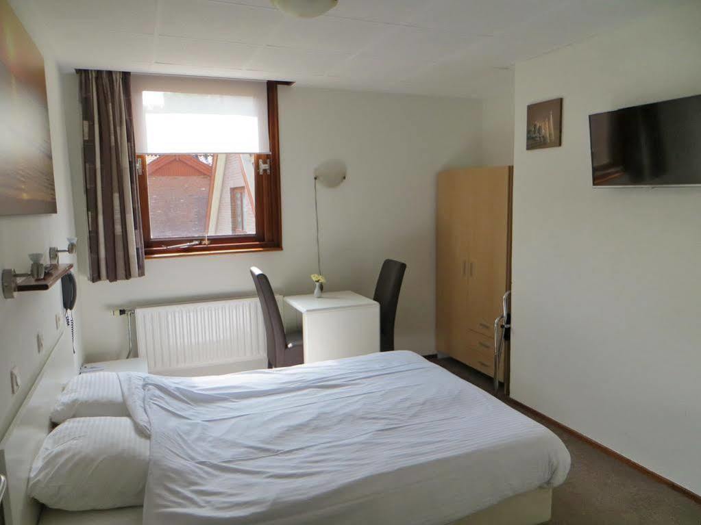 Strandhotel De Logerij Renesse Εξωτερικό φωτογραφία
